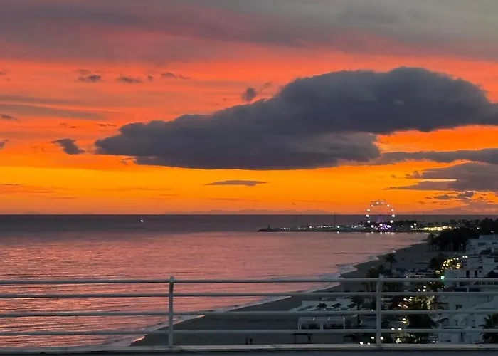 Castillo Santa Clara Front Торремолинос